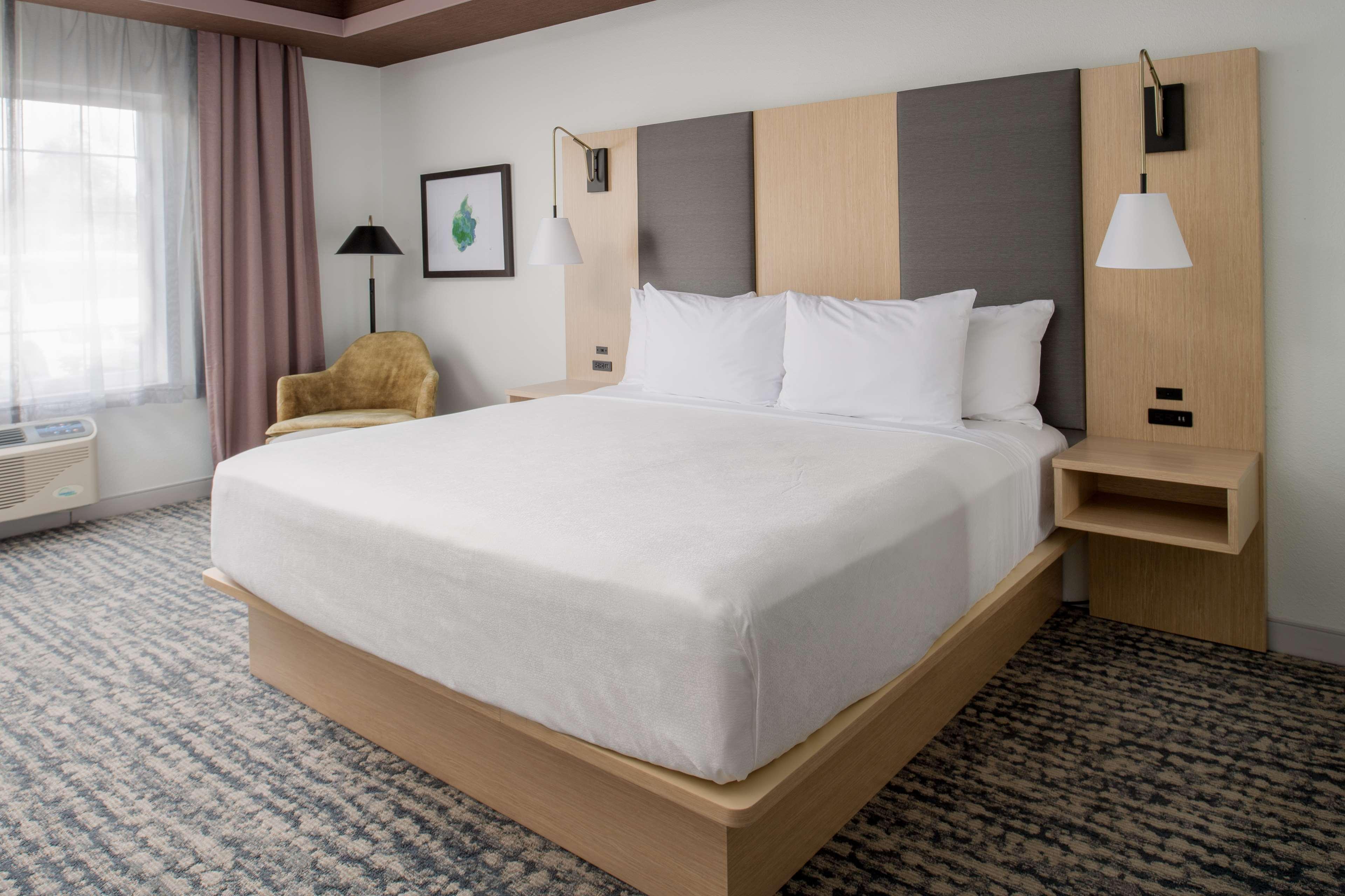 Best Western Premier Keizer Salem Hotel エクステリア 写真
