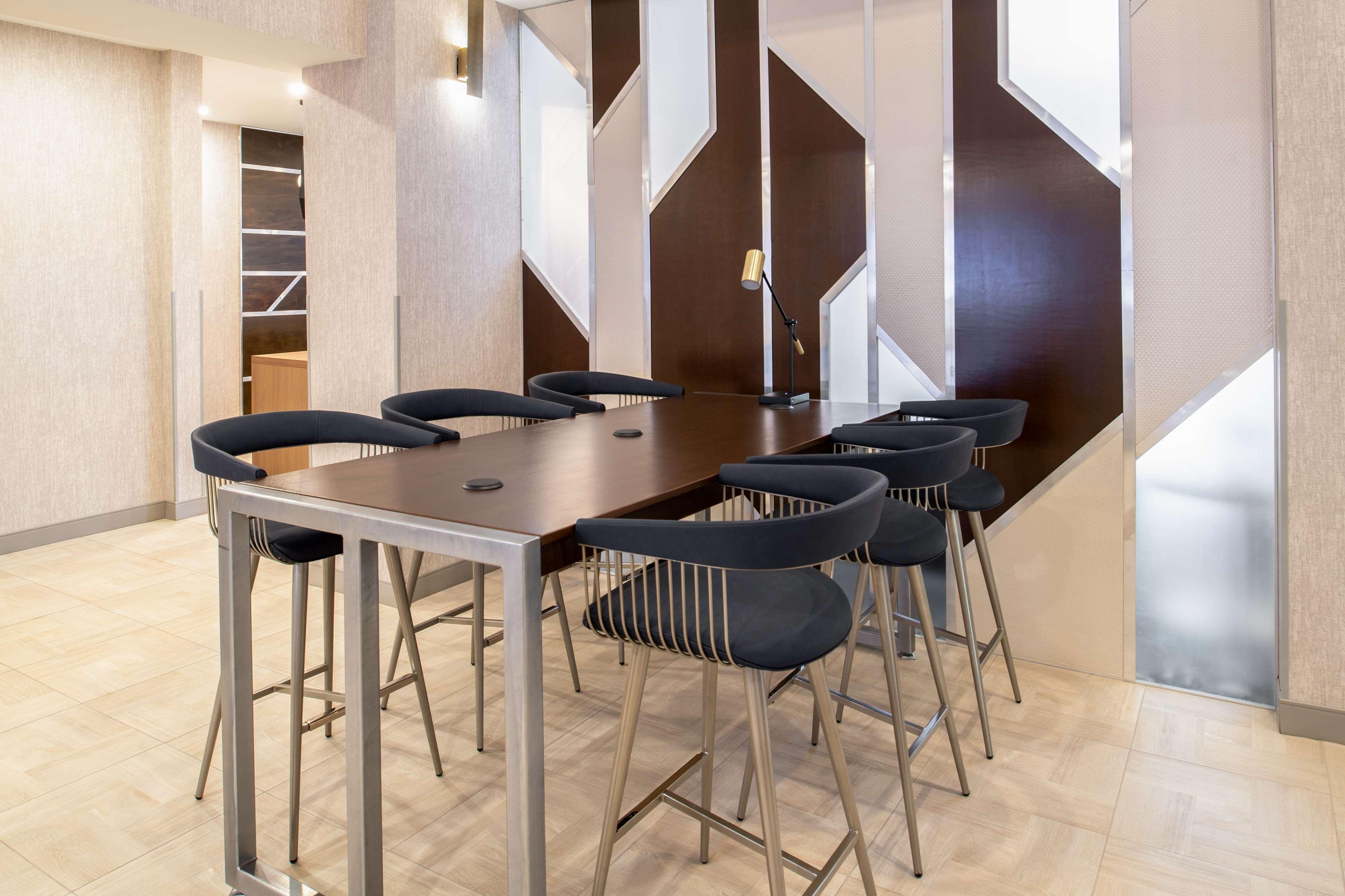Best Western Premier Keizer Salem Hotel エクステリア 写真